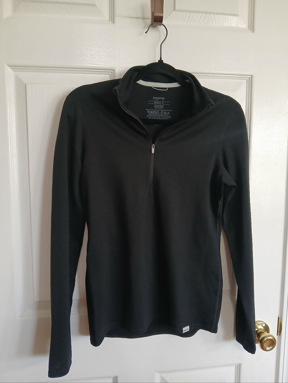 Patagonia Black Half-Zip Pullover Sweater Layering Athleisure Outdoor Hiking